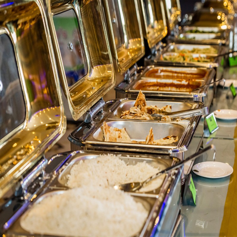 Manyavar-&-Mohey-Non-Apparel---How-to-Include-Regional-Vegetarian-Dishes-in-Your-Catering-Menu_Blog-1_copy_800x800